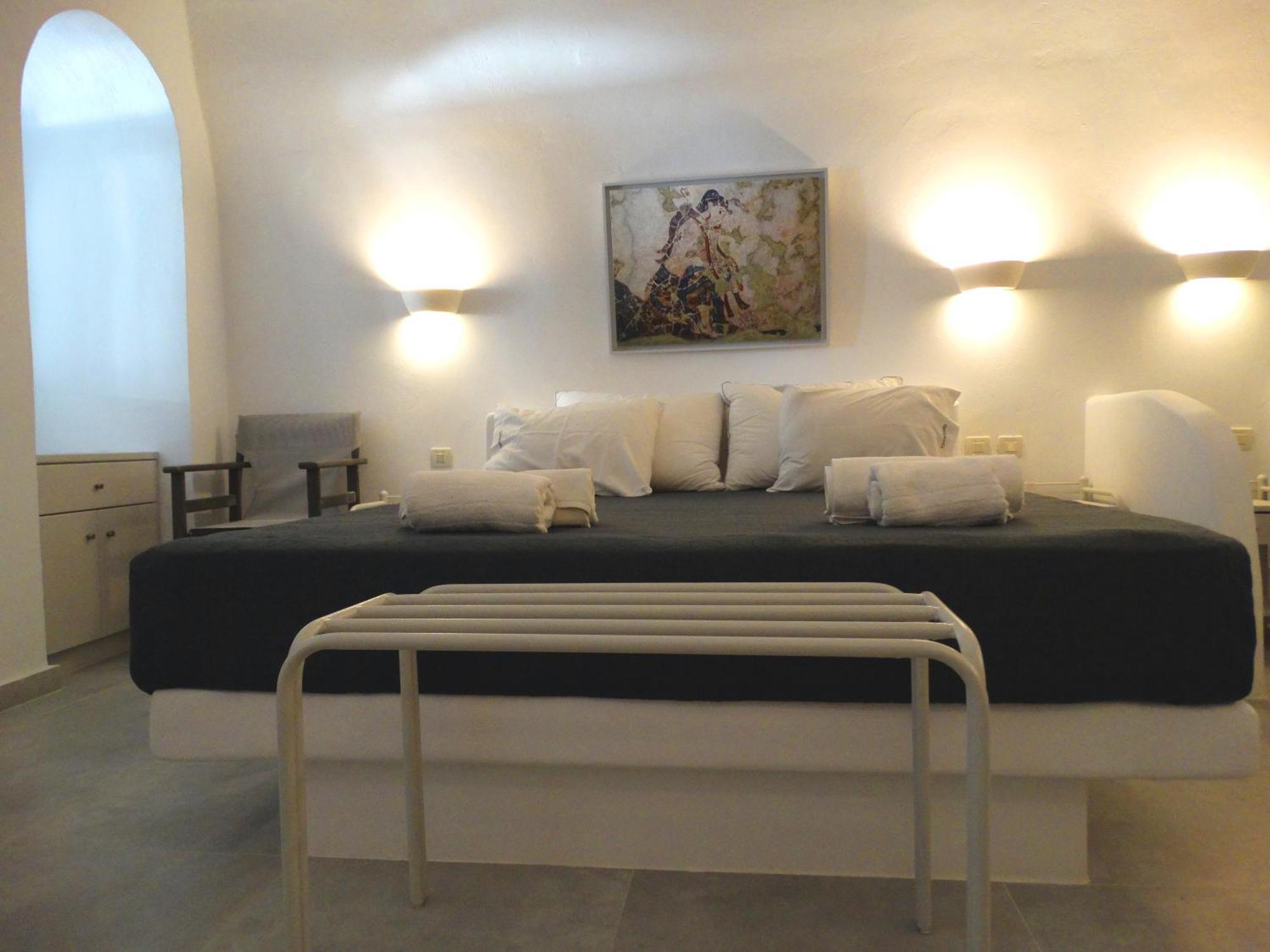 Yposkafo Suites - Villa - Santorini Fira  Exteriör bild