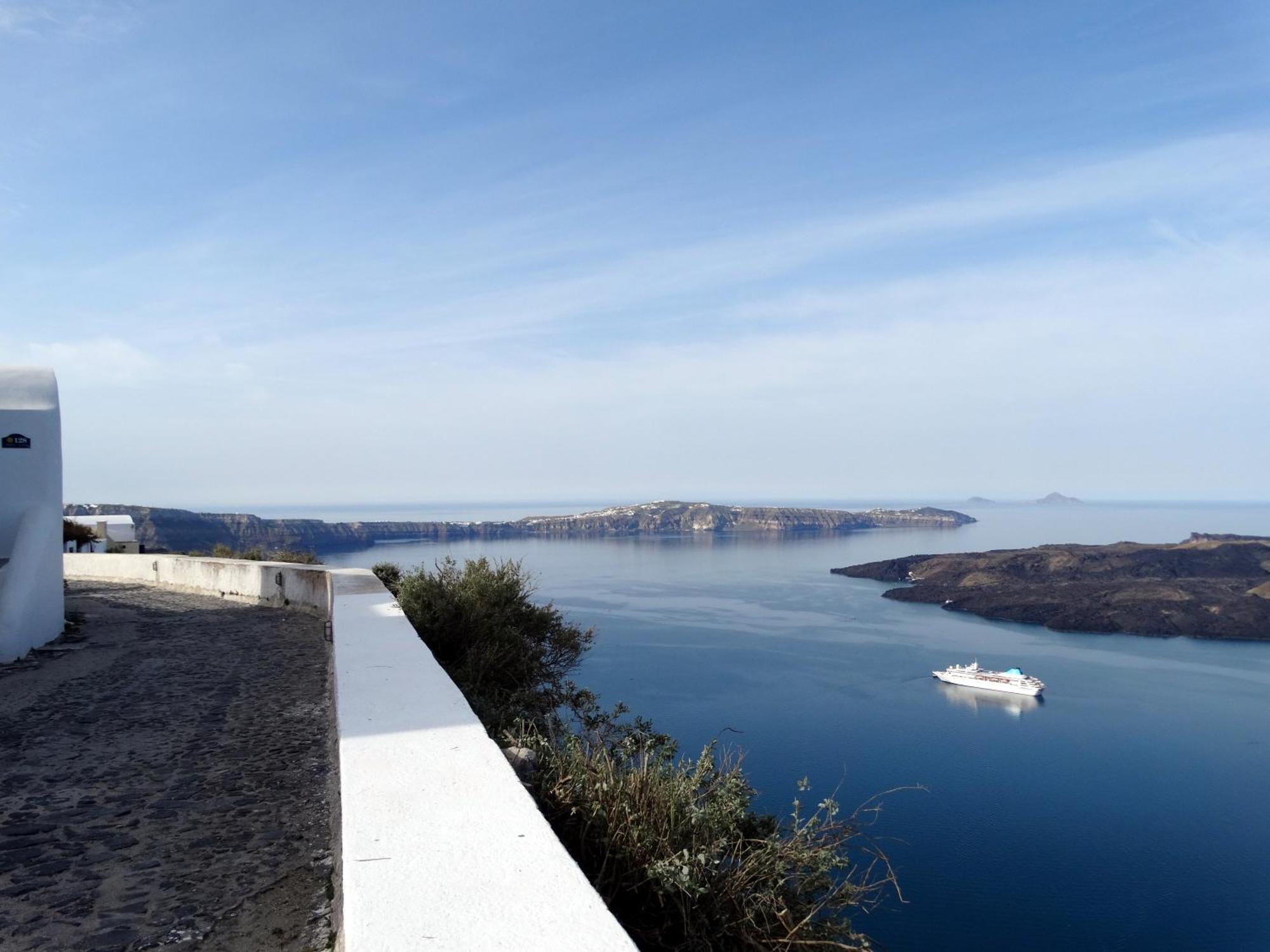 Yposkafo Suites - Villa - Santorini Fira  Exteriör bild